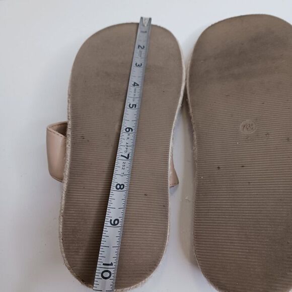 Joie Nacho Women's size 7.5M Thong Cream Faux Leather Sandal - Picture 9 of 11